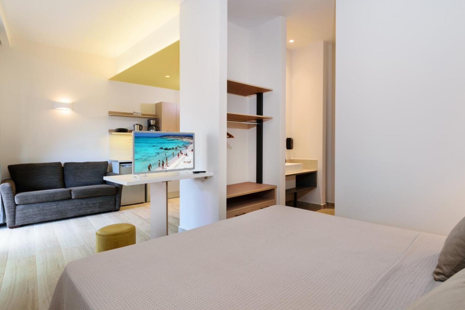 Iliana Apartments Фаласарна Екстериор снимка