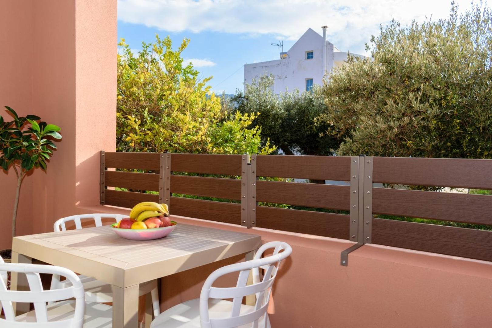 Iliana Apartments Фаласарна Екстериор снимка