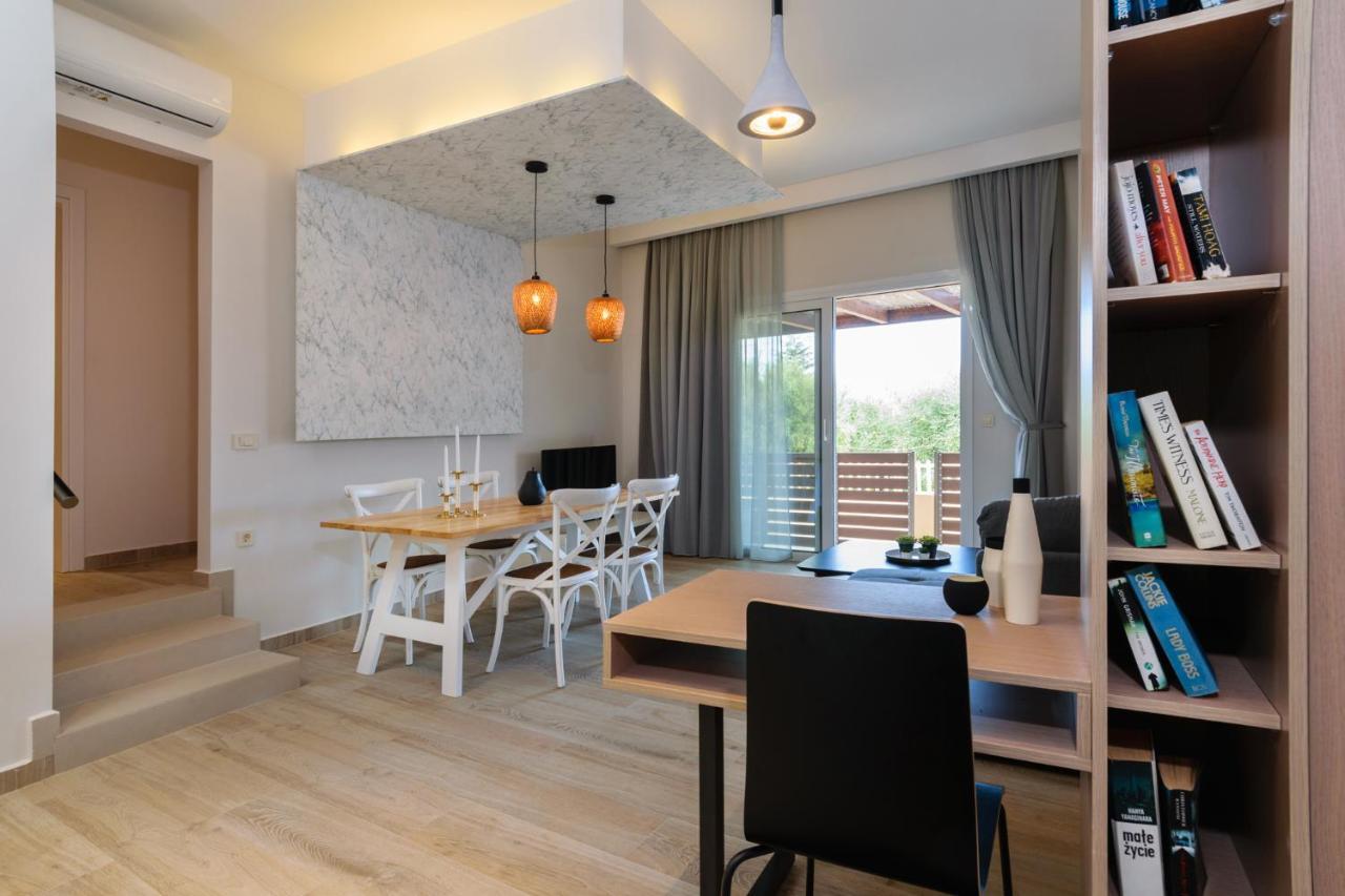 Iliana Apartments Фаласарна Екстериор снимка