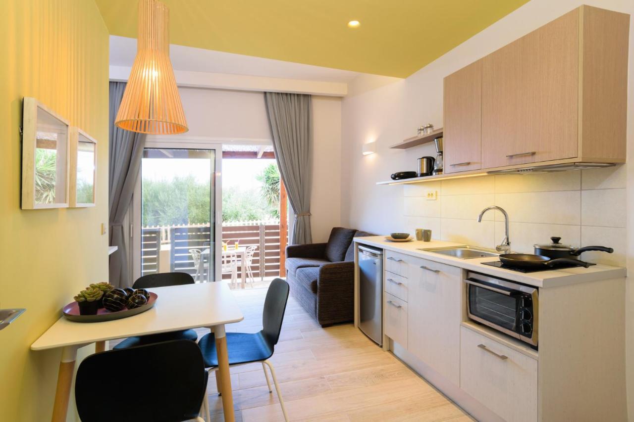 Iliana Apartments Фаласарна Екстериор снимка