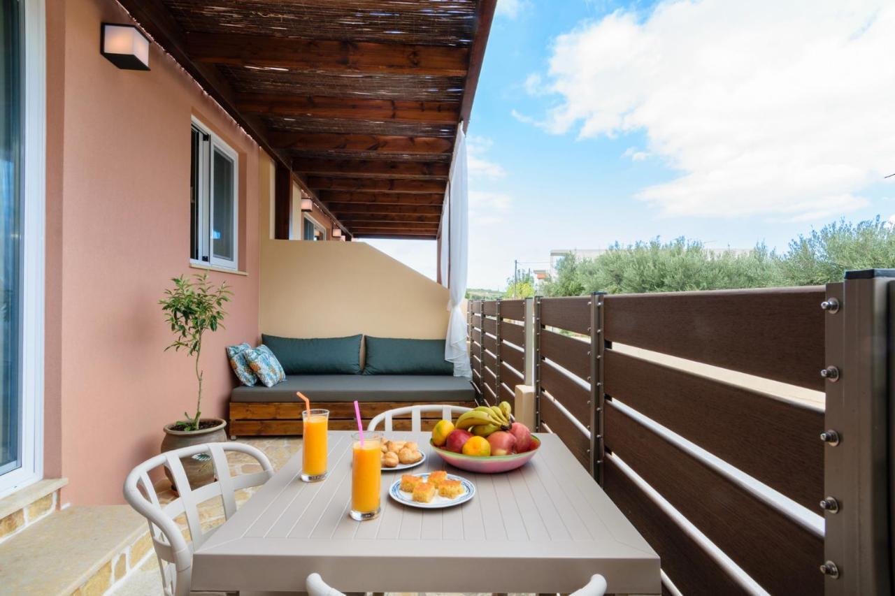 Iliana Apartments Фаласарна Екстериор снимка
