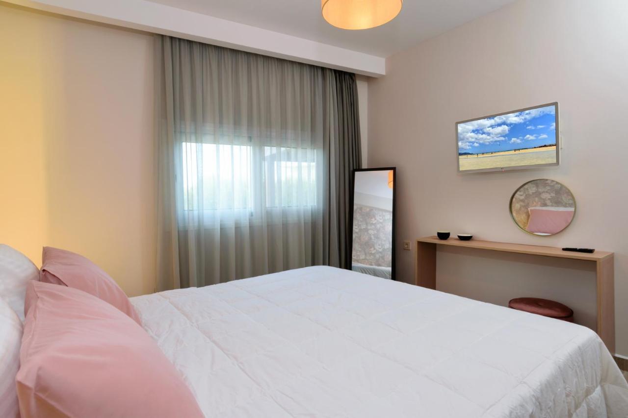 Iliana Apartments Фаласарна Екстериор снимка