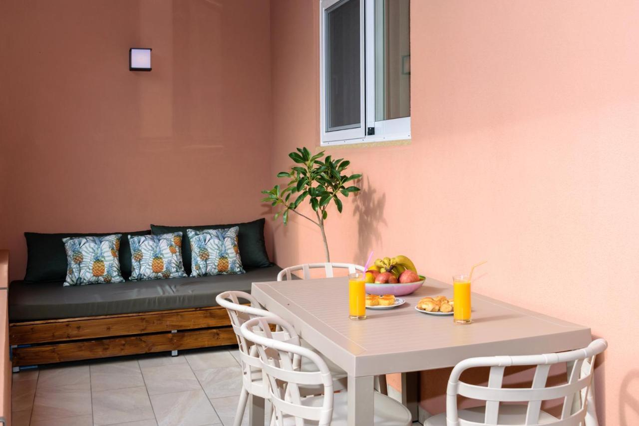 Iliana Apartments Фаласарна Екстериор снимка